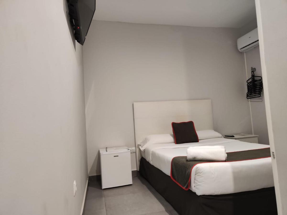 Hostal Jireh Alicante Exterior photo